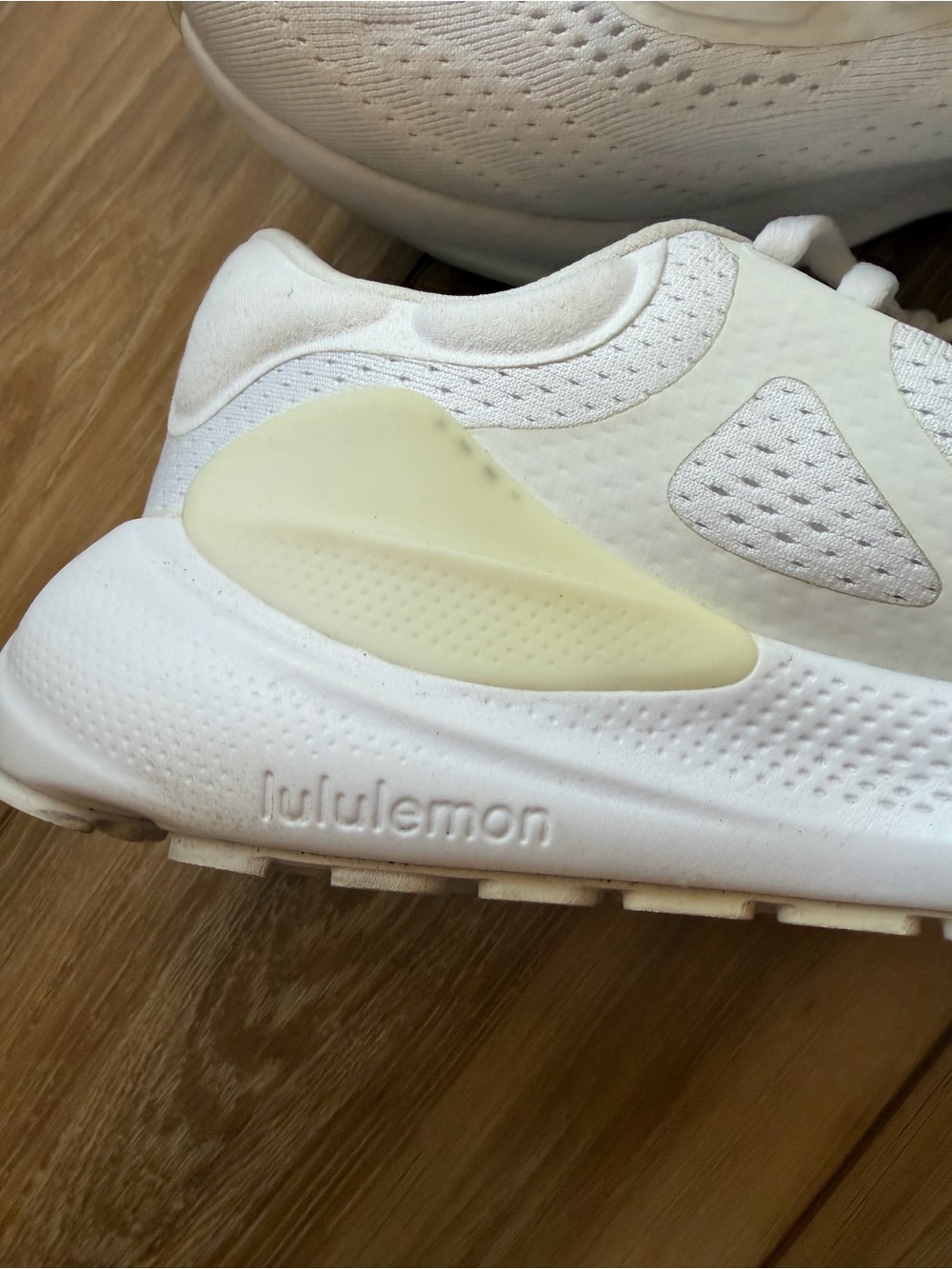 Lululemon All-White Running Shoes - Picture 3 of 9